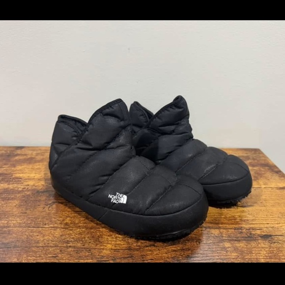 The North Face Other - The North Face Black Insulated Booties